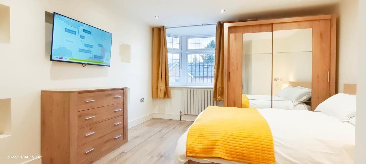 Appartement First Floor Flat 1 Northwood à Londres Extérieur photo